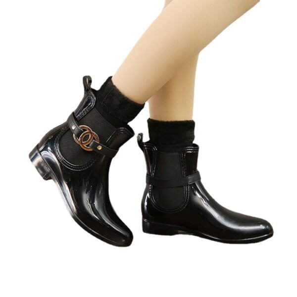 New Style Ladies Rubber Rain Boots Ladies Walking Waterproof PVC Women Boots Winter Ankle Boots Martens Rain Boots Women 35-41