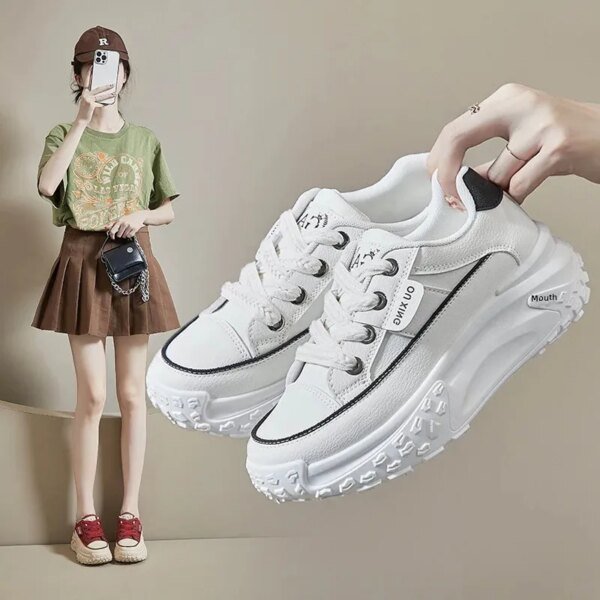 In-Stock Korean Style Women's White Casual Sneakers 2023 Autumn Shoes With Thick Sole And Heel Pad