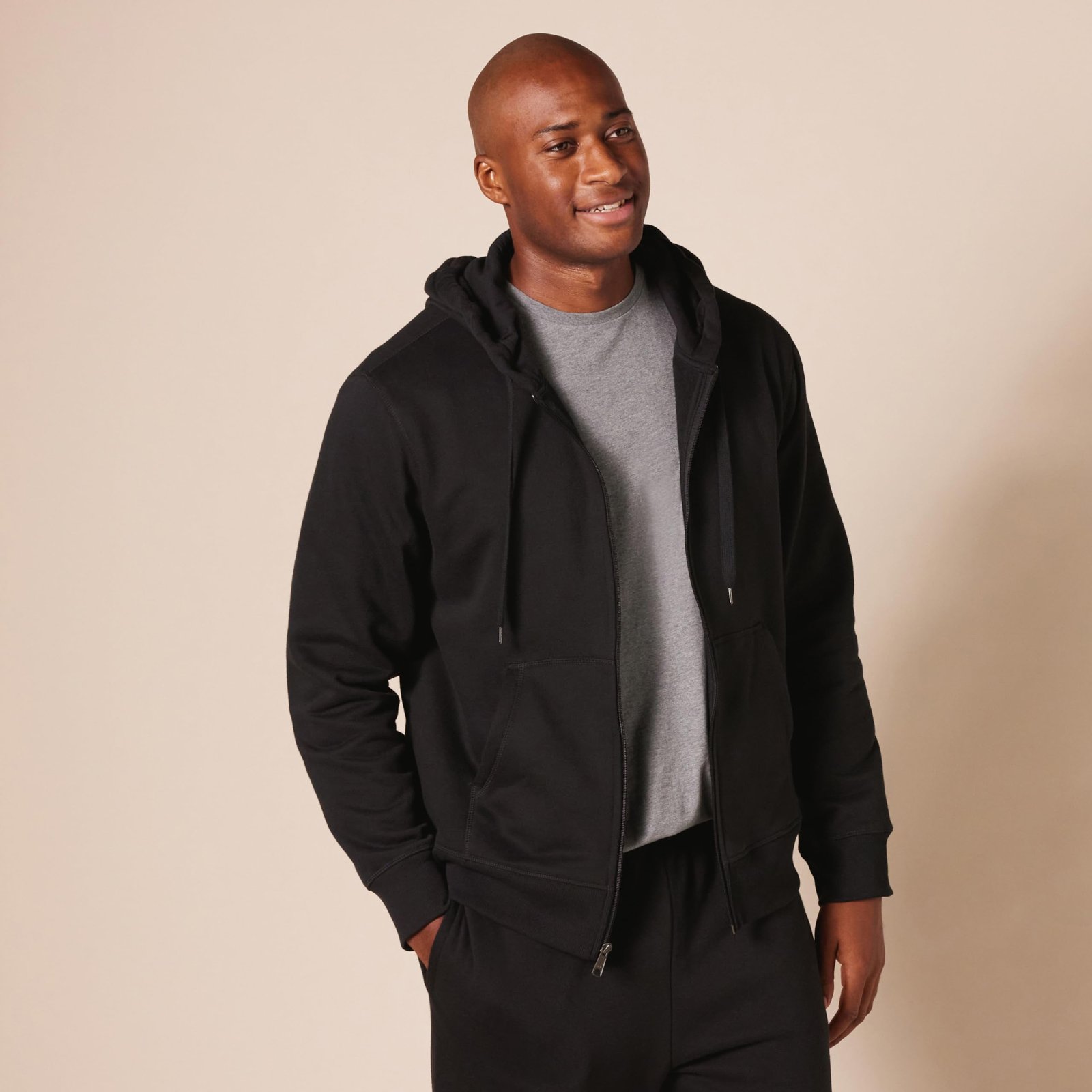 Amazon Essentials Men's Full-Zip Fleece Hoodie (Available in Big & Tall), Black, XX-Large - Image 4